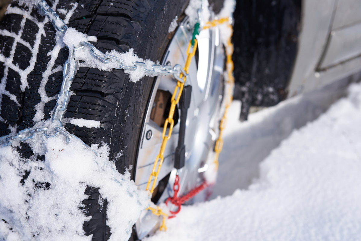 Differenze tra catene da neve e pneumatici invernali