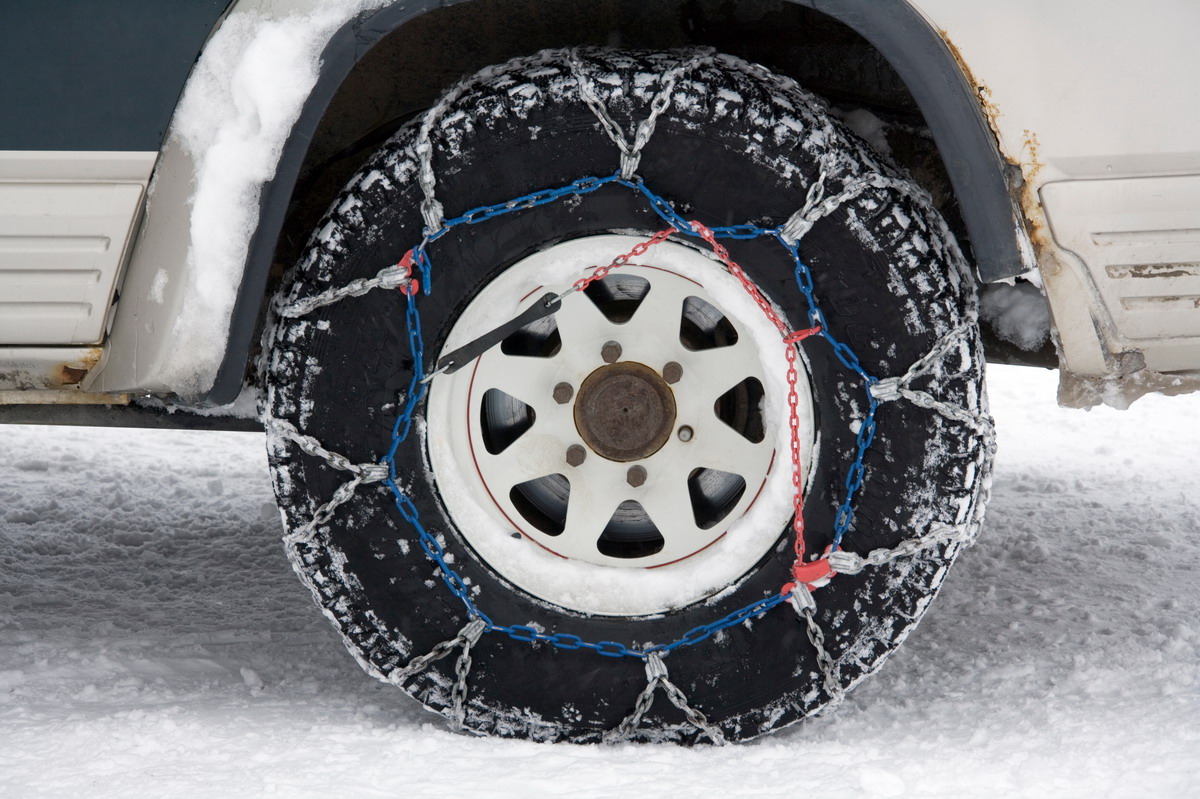 Come montare le catene da neve facilmente