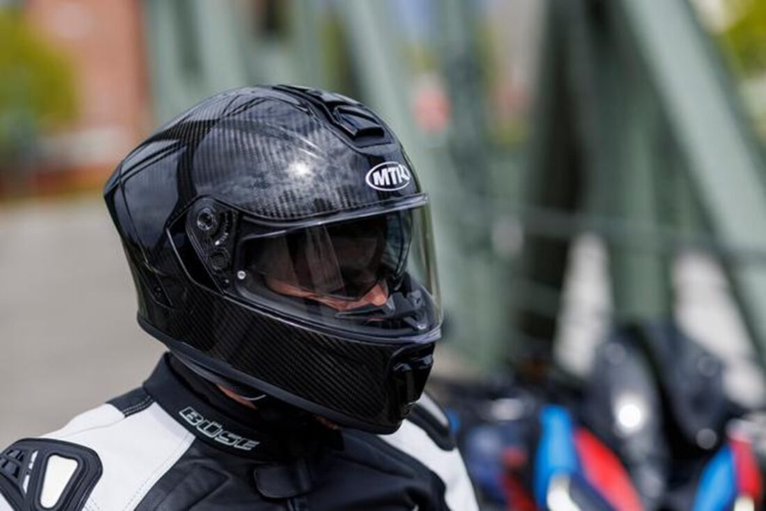 MTR, S-15 Carbon: un casco eccezionale ad un prezzo imbattibile