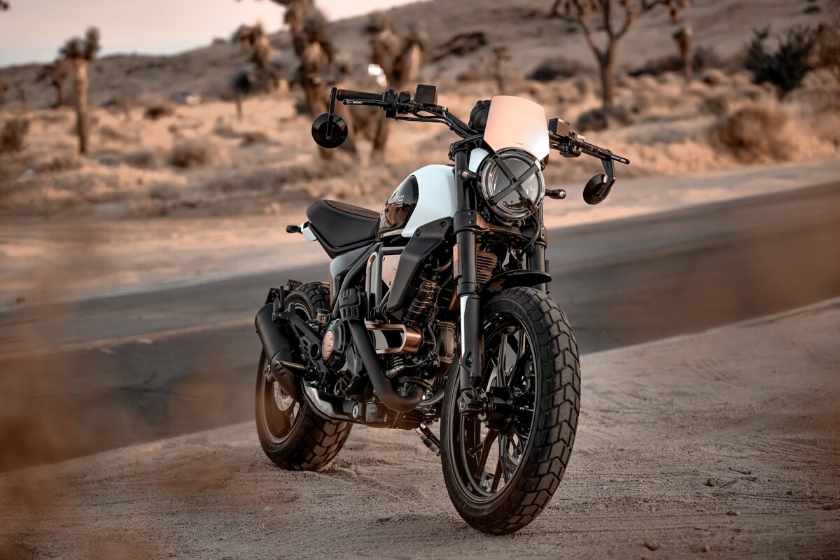 Scrambler Ducati 10° Anniversario Rizoma Edition