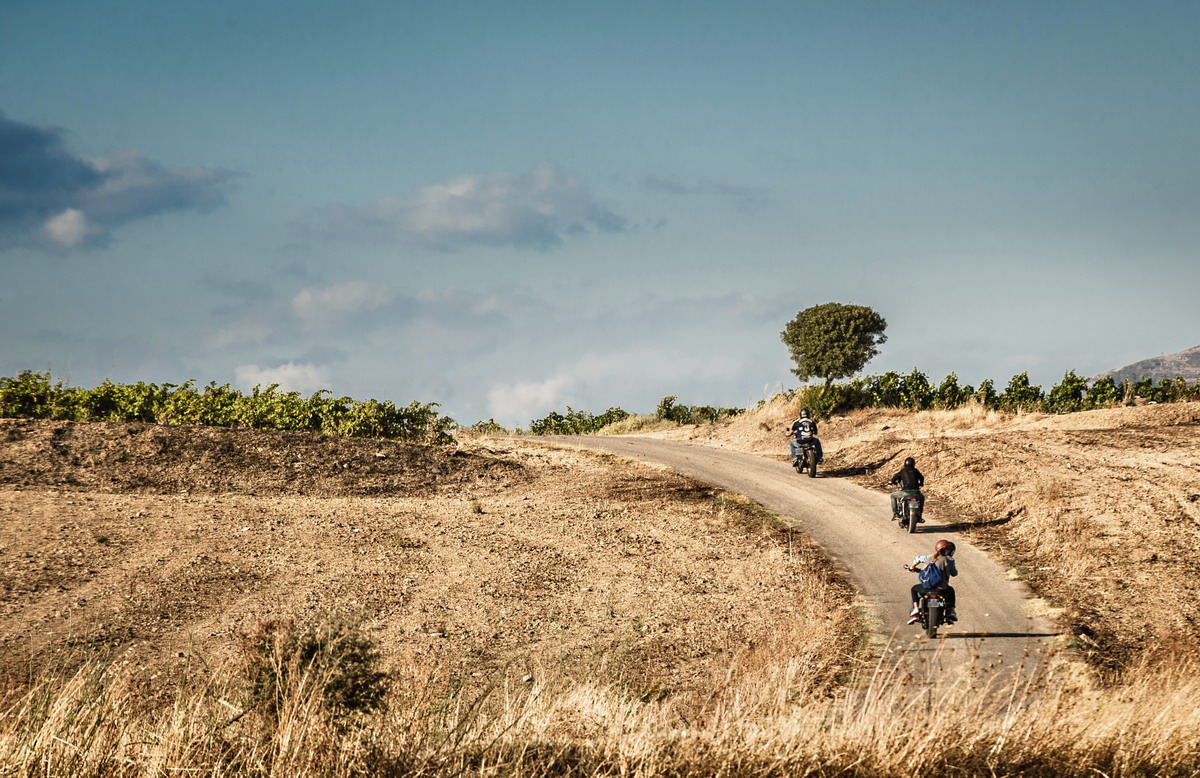 Come scegliere la moto perfetta per un viaggio