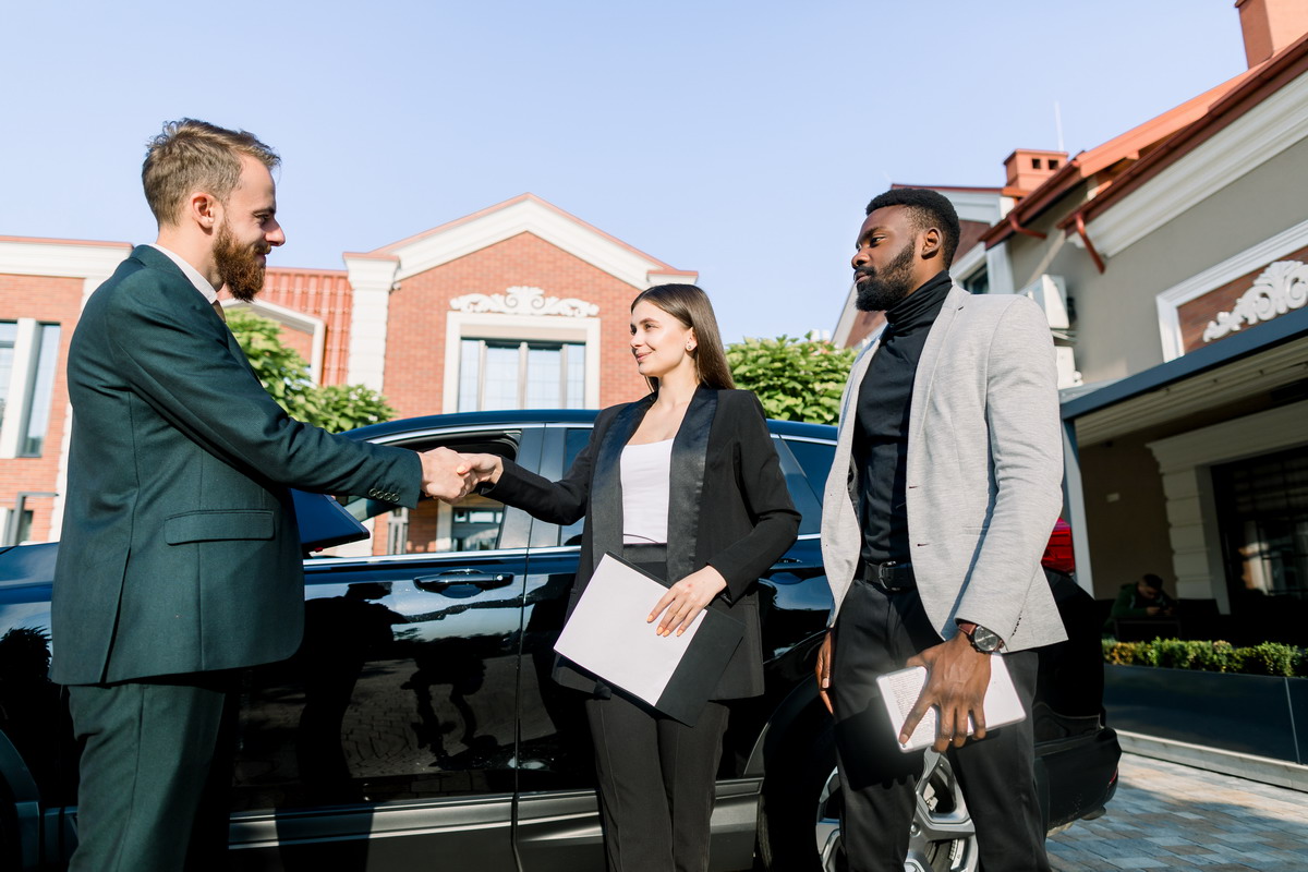 Noleggio auto a lungo termine: vantaggi e svantaggi