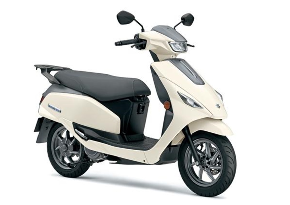 Suzuki Motor Corporation ha presentato il primo scooter elettrico