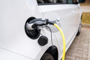 Auto elettriche economiche a noleggio: conviene davvero?