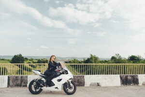 Giacche da moto estive: materiali, protezioni e comfort