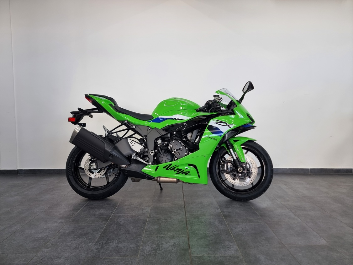Kawasaki: Pizzo Motors svela la gamma 2026 in anteprima assoluta a Napoli
